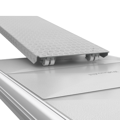 Ledd rullbeslag monterat på landgång till EasyFloat-brygga